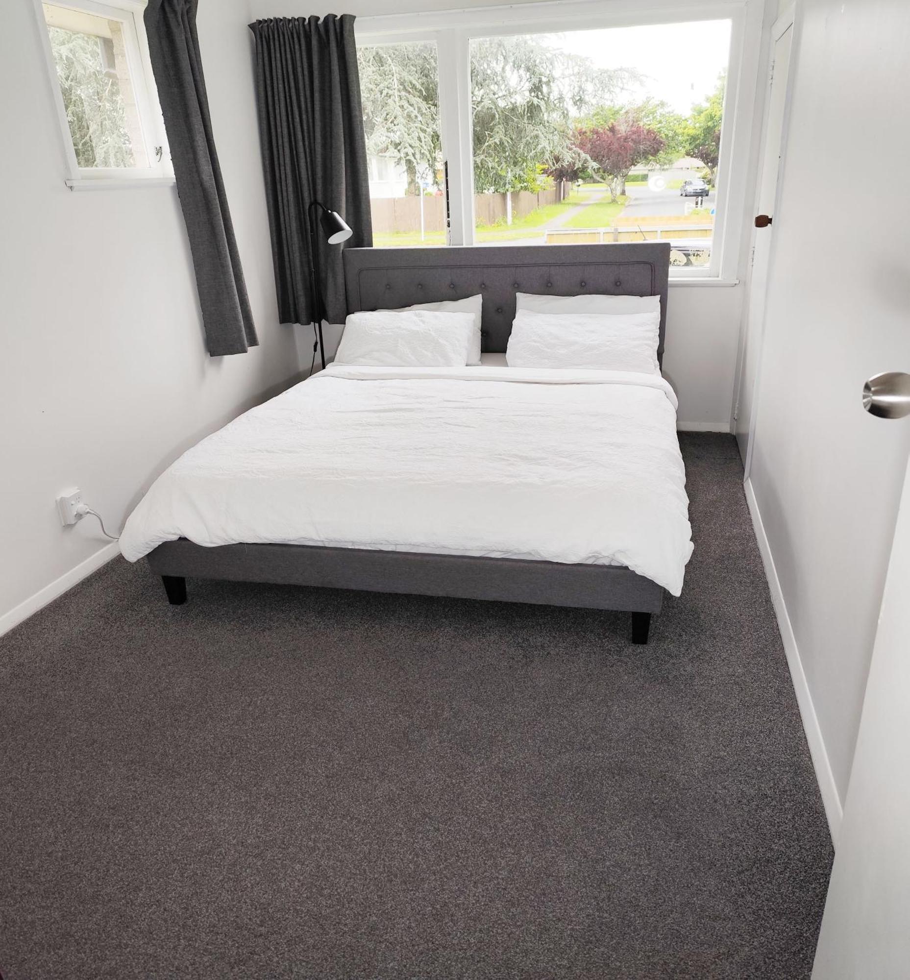 3-Bedroom House-Big Yard- Netflix Hamilton Eksteriør bilde