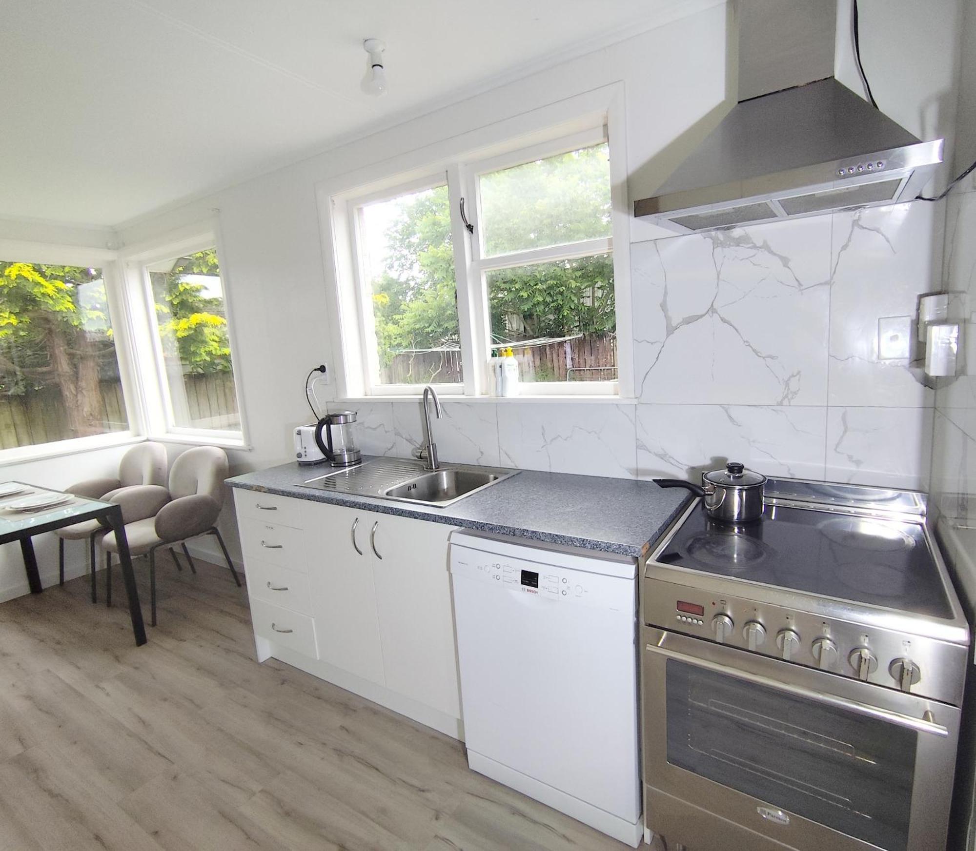 3-Bedroom House-Big Yard- Netflix Hamilton Eksteriør bilde